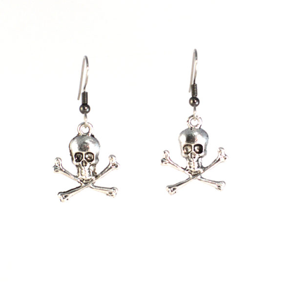 skull and crossbones earrings